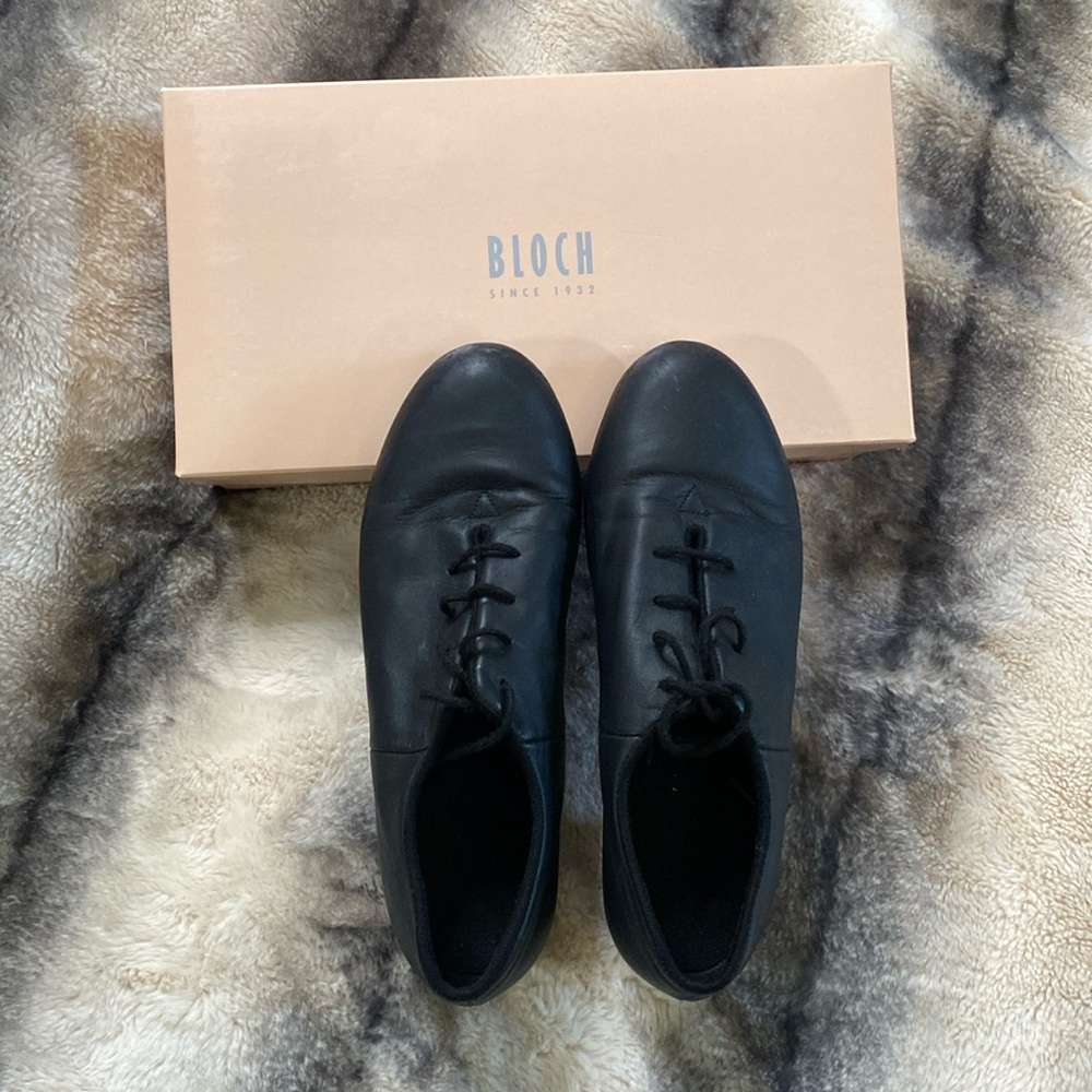 Bloch Leather Tap Dance shoes. M 7.5 (Fits like 6.5)